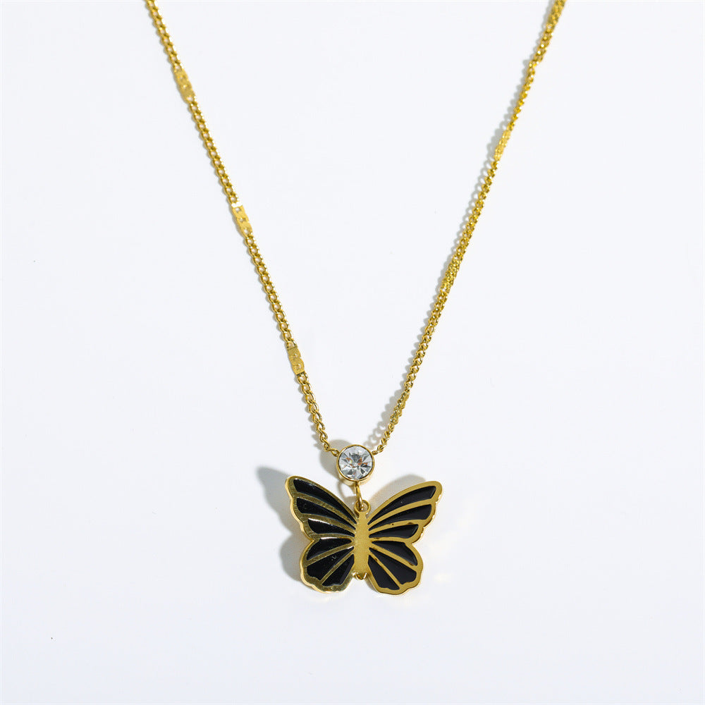 Collar de suéter de acero inoxidable de mariposa tridimensional al por mayor